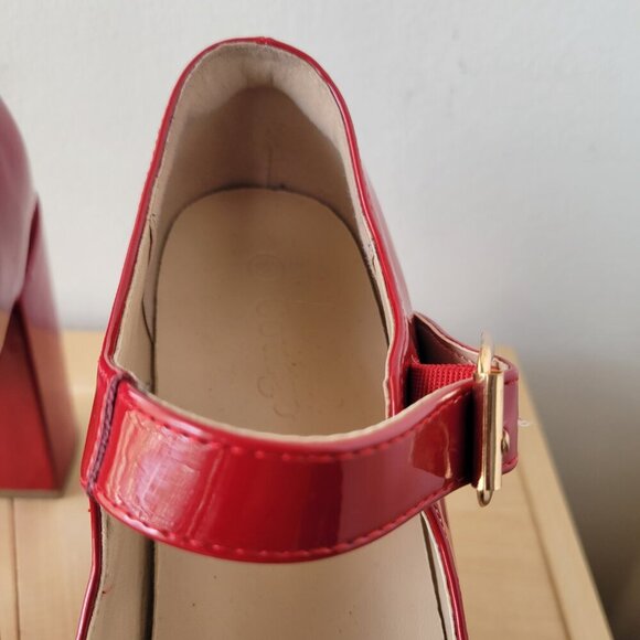 Coutgo Women's Round Toe Platform/Chunky Red Patent Leather Shoe (Size: 9½) - Picture 10 of 13